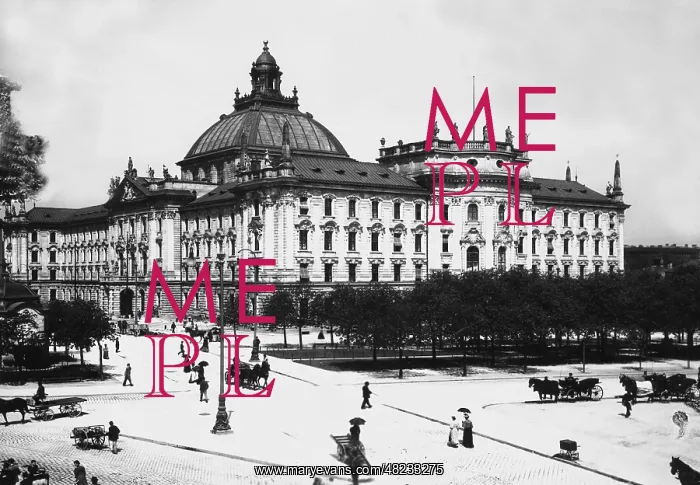 : Justizpalast at Karlsplatz (Stachus) in Munich : Justizpalast at Karlsplatz (Stachus) in Munich