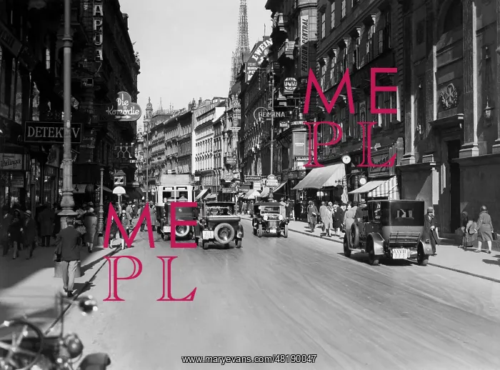 : Kaerntner Strasse in Vienna, 1931 : Kaerntner Strasse in Vienna, 1931