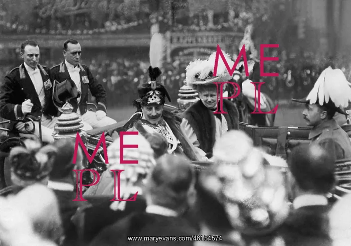 : Kaiser Wilhelm II and Empress Auguste Viktoria during their : Kaiser Wilhelm II and Empress Auguste Viktoria during their