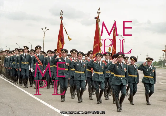 : Kantemirovskaya division 50th anniversary parade : Kantemirovskaya division 50th anniversary parade