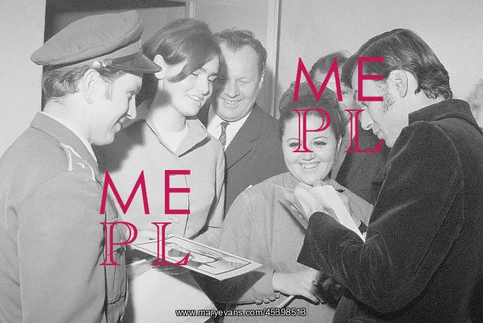 : Karel Gott - pop singer - autograph - fans : Karel Gott - pop singer - autograph - fans