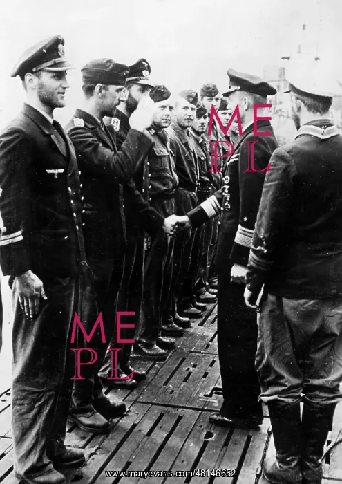 : Karl Doenitz greets a submarine crew, 1941 : Karl Doenitz greets a submarine crew, 1941