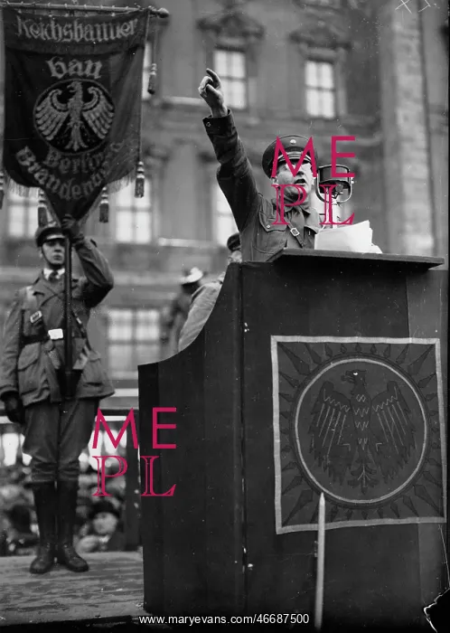 : Karl Holtermann : Karl Holtermann