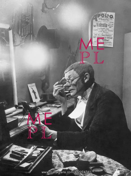 : Karl Valentin in his dressing room, 1928 : Karl Valentin in his dressing room, 1928