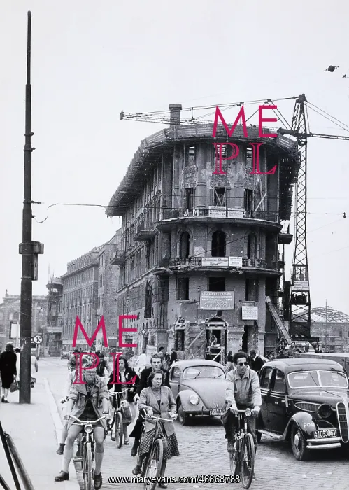 : The Karlsplatz, Munich : The Karlsplatz, Munich