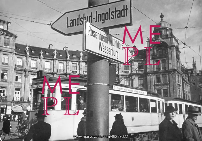 : Karlsplatz / Stachus in Munich, 1935 : Karlsplatz / Stachus in Munich, 1935