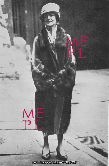 : Kate Meyrick leaving Holloway Prison : Kate Meyrick leaving Holloway Prison