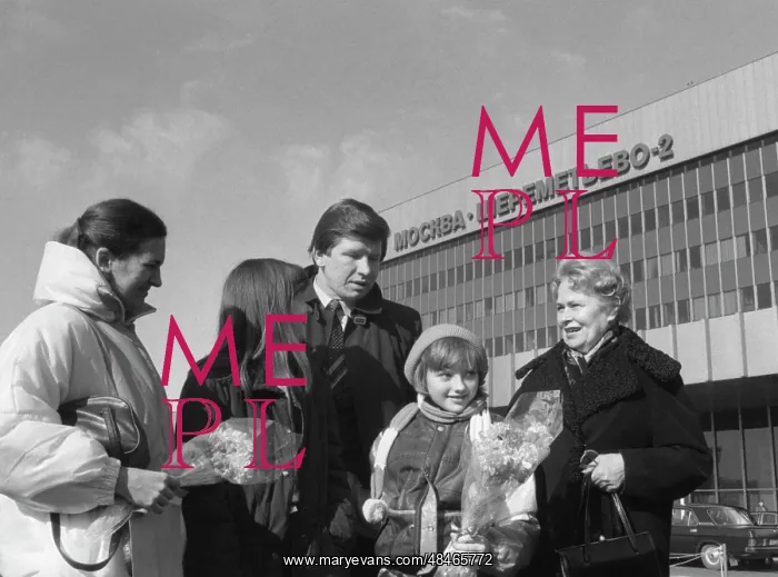 : Katya Lycheva's Peace Mission : Katya Lycheva's Peace Mission