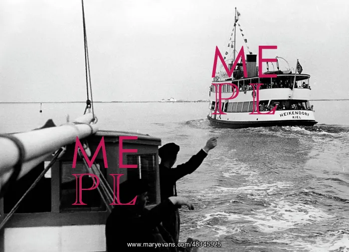 : KdF ship on the Schlei, 1938 : KdF ship on the Schlei, 1938