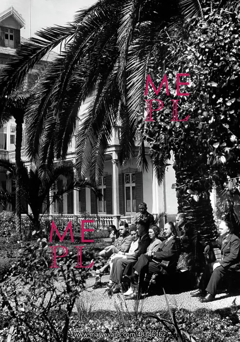 : KdF vacationers, 1937 : KdF vacationers, 1937