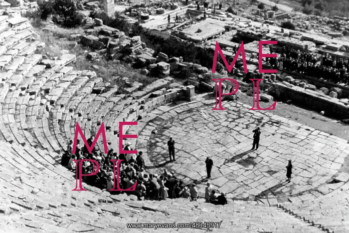 : KdF vacationers in Delphi, 1938 : KdF vacationers in Delphi, 1938