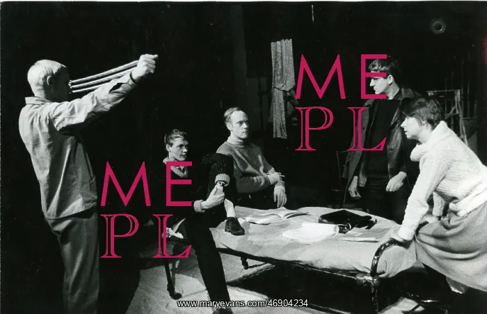 : Keith Johnstone - pioneer of improvisational theatre : Keith Johnstone - pioneer of improvisational theatre
