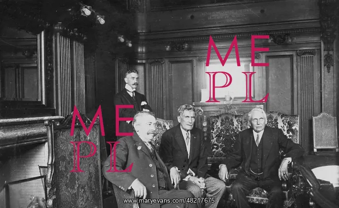 : The Kellogg-Briand Pact in Paris, 1928 : The Kellogg-Briand Pact in Paris, 1928