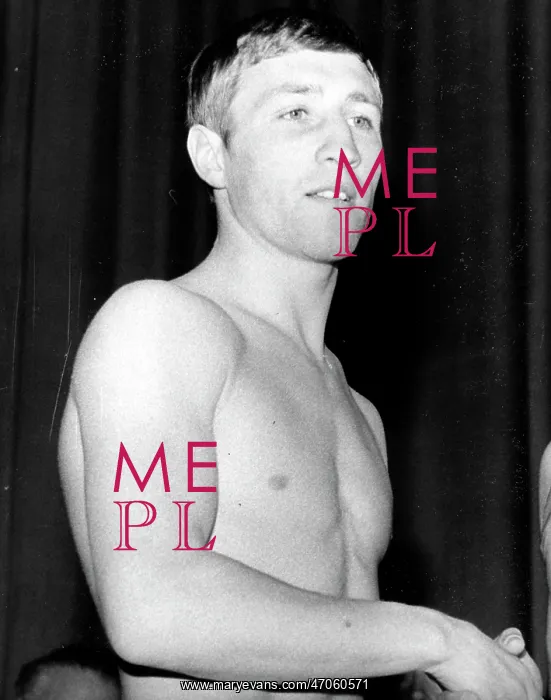 : Ken Buchanan : Ken Buchanan