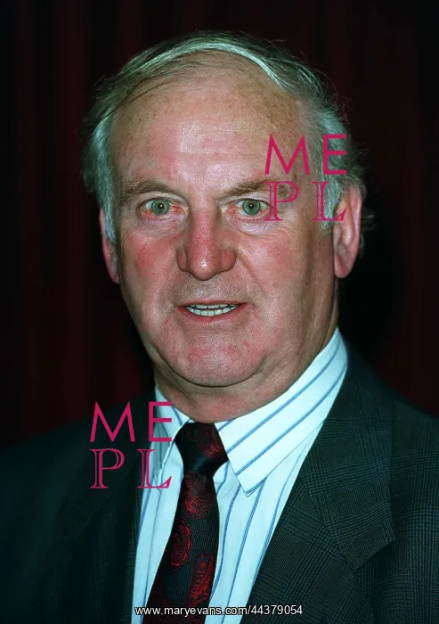  : Ken Eastham MP