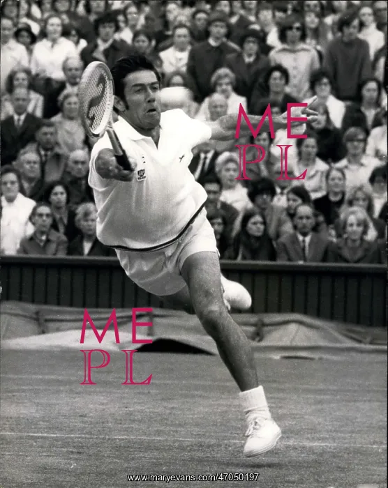 : Ken Rosewall in tennis match at Wimbledon : Ken Rosewall in tennis match at Wimbledon
