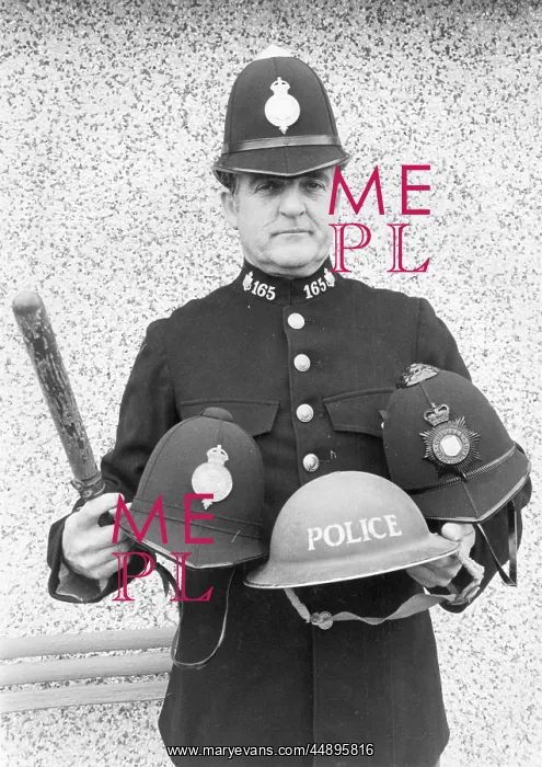 : Ken Searle, police historian : Ken Searle, police historian