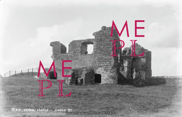 : Kendal Castle Ruins : Kendal Castle Ruins
