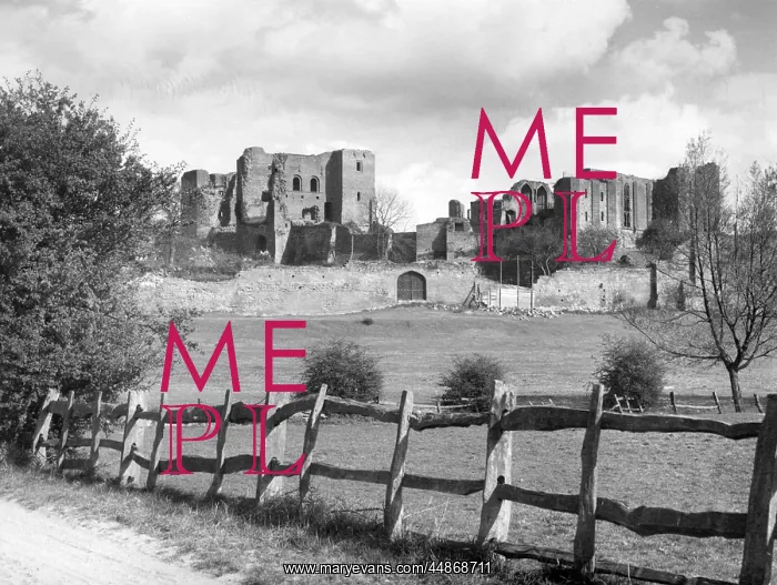 : KENILWORTH CASTLE : KENILWORTH CASTLE