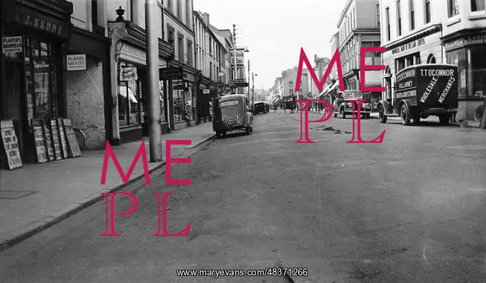 : Kenmare Place - Main Street : Kenmare Place - Main Street