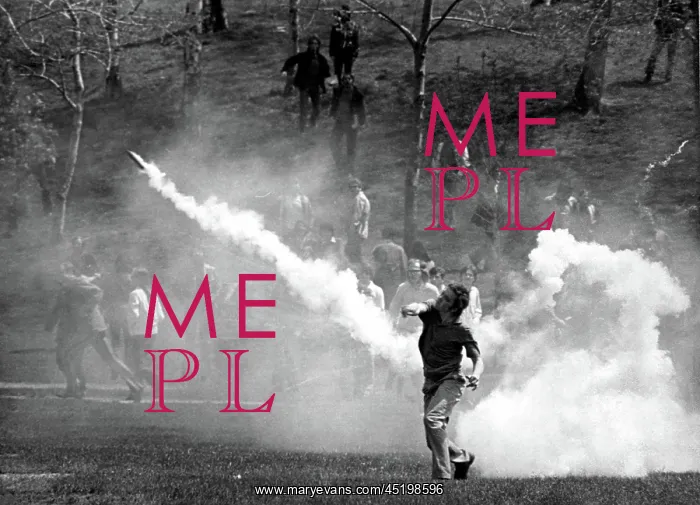 : KENT STATE UNIVERSITY, student tosses a ? : KENT STATE UNIVERSITY, student tosses a ?