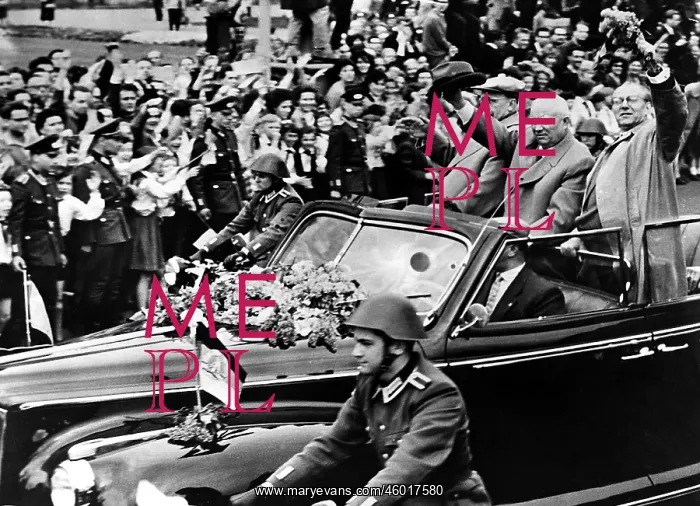 : Khrushchev in East Berlin : Khrushchev in East Berlin