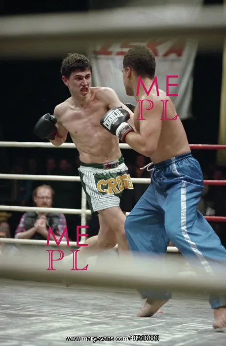 : Kickboxing : Kickboxing