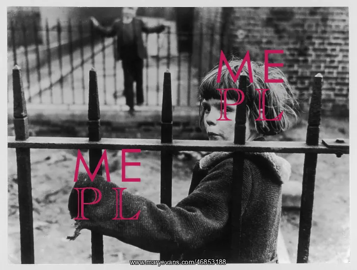 : KIDS & RAILINGS : KIDS & RAILINGS