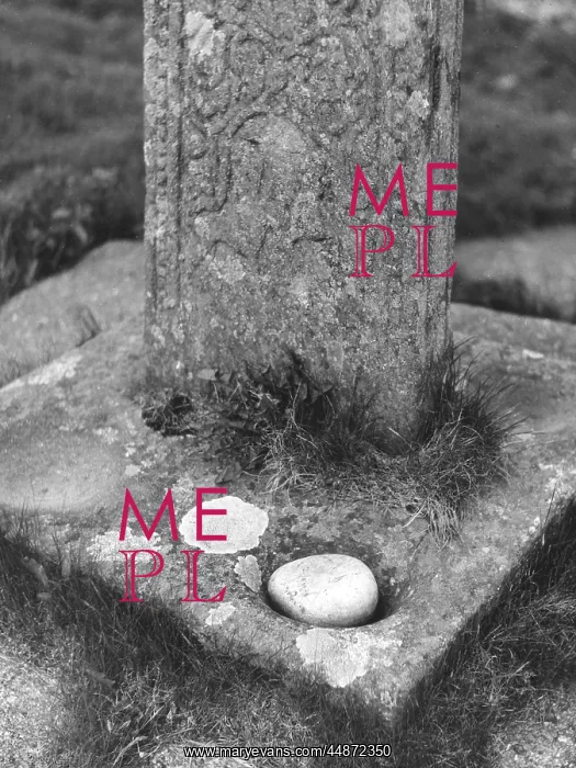 : KILCHOMAN CROSS : KILCHOMAN CROSS