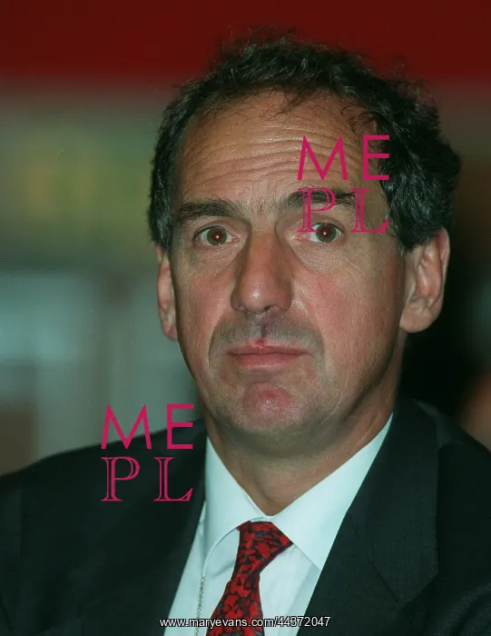  : Kim Howells MP