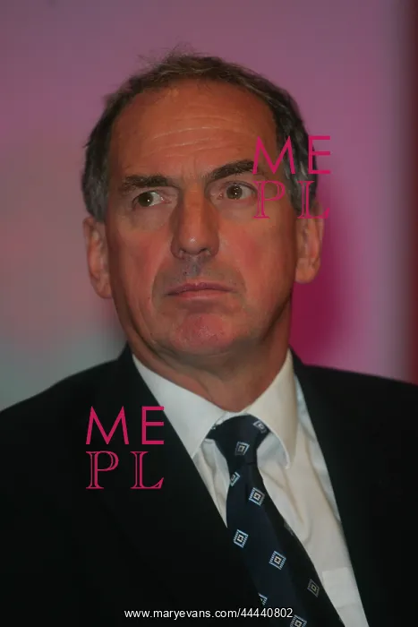 : Kim Howells MP : Kim Howells MP