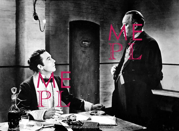 : KIND HEARTS AND CORONETS : KIND HEARTS AND CORONETS