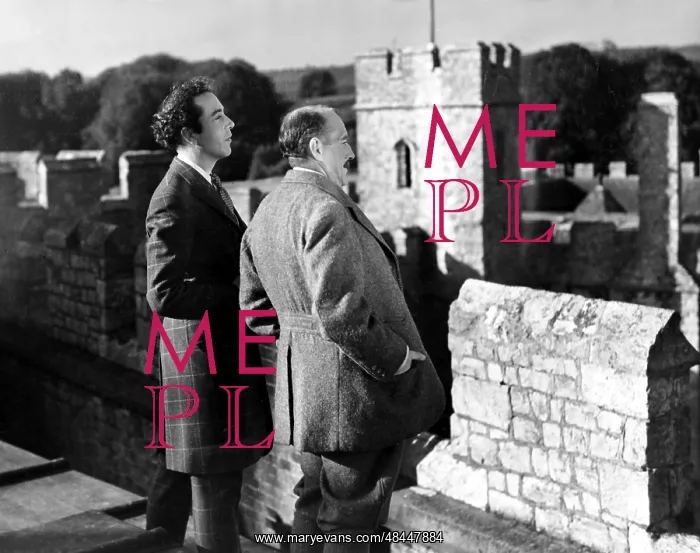 : KIND HEARTS AND CORONETS : KIND HEARTS AND CORONETS