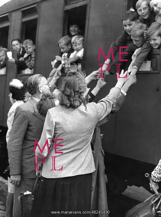 : Kinderlandverschickung ( evacuation of children) from Be : Kinderlandverschickung ( evacuation of children) from Be