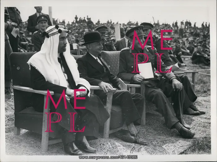 : King Abdullah, Colonel Glubb Pasha, General Gale : King Abdullah, Colonel Glubb Pasha, General Gale