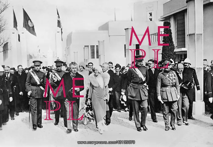 : King Albert I at the opening of the World Exposition in Antw : King Albert I at the opening of the World Exposition in Antw