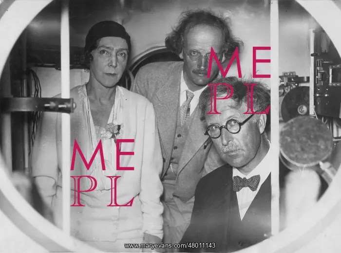 : King Albert I and Queen Elisabeth at Auguste Piccard, 1932 : King Albert I and Queen Elisabeth at Auguste Piccard, 1932