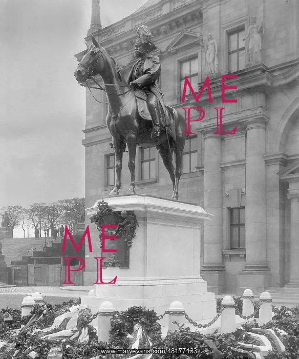 : The King Albert Memorial in Dresden, 1906 : The King Albert Memorial in Dresden, 1906