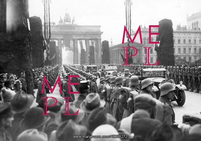: King Amanullah Khan of Afghanistan in Berlin, 1928 : King Amanullah Khan of Afghanistan in Berlin, 1928