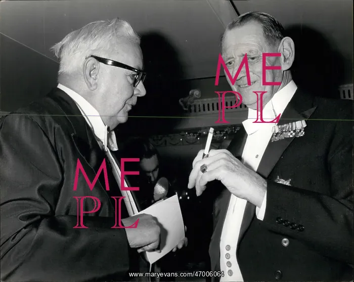 : King Frederick of Denmark and Lauritz Melchior : King Frederick of Denmark and Lauritz Melchior