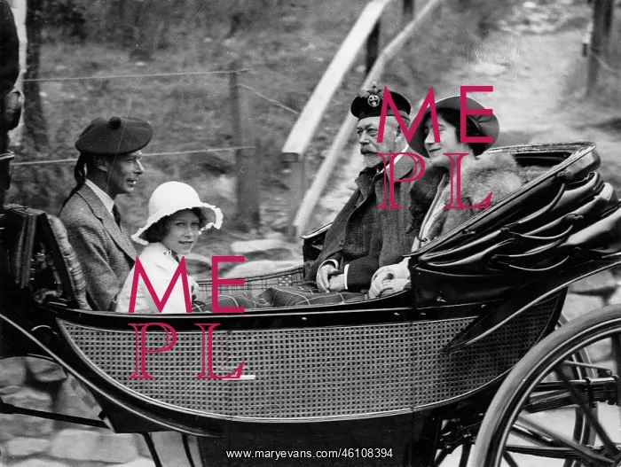 : King George V and family : King George V and family