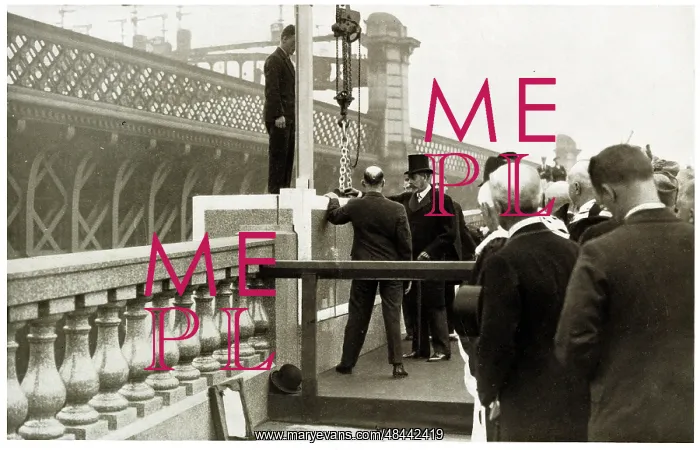 : King George V opening bridge over River Clyde, Glasgow : King George V opening bridge over River Clyde, Glasgow