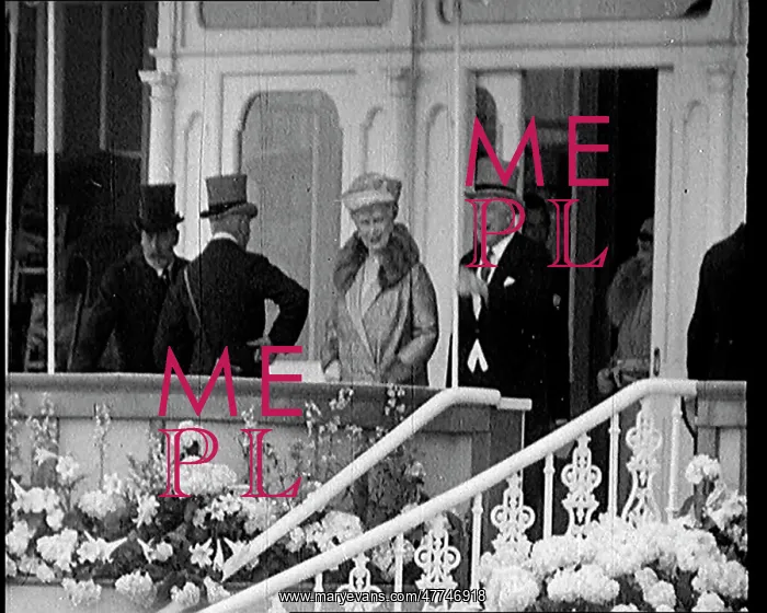 : King George V and Queen Mary of Teck in the : King George V and Queen Mary of Teck in the