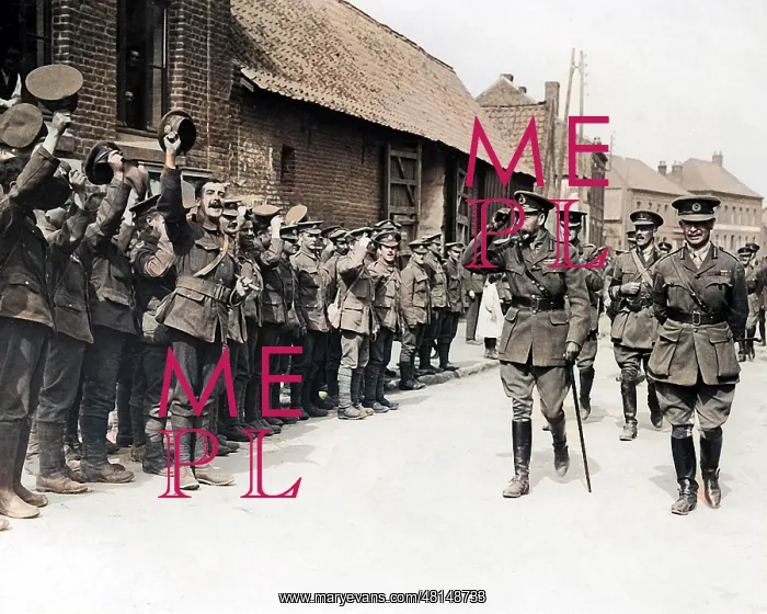 : King George V with troops, Western Front, WW1 : King George V with troops, Western Front, WW1