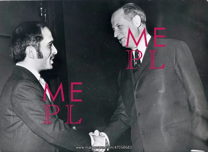 : King Hussein of Jordan and Gunnar Jarring, UN envoy : King Hussein of Jordan and Gunnar Jarring, UN envoy