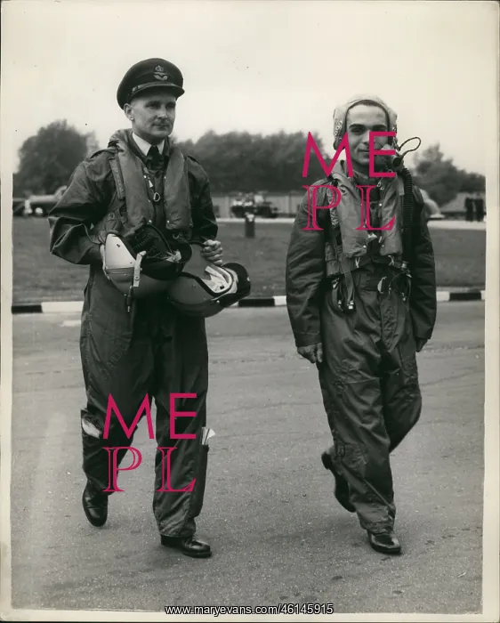 : King Hussein of Jordan at RAF Biggin Hill : King Hussein of Jordan at RAF Biggin Hill
