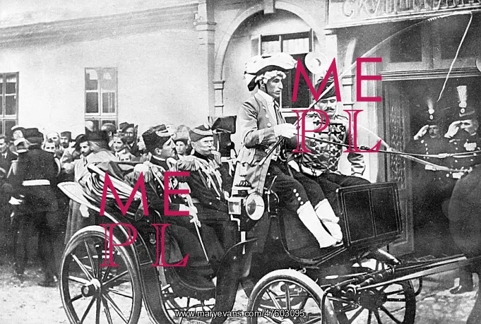 : King Peter I and the Crown Prince leaving Belgrade : King Peter I and the Crown Prince leaving Belgrade