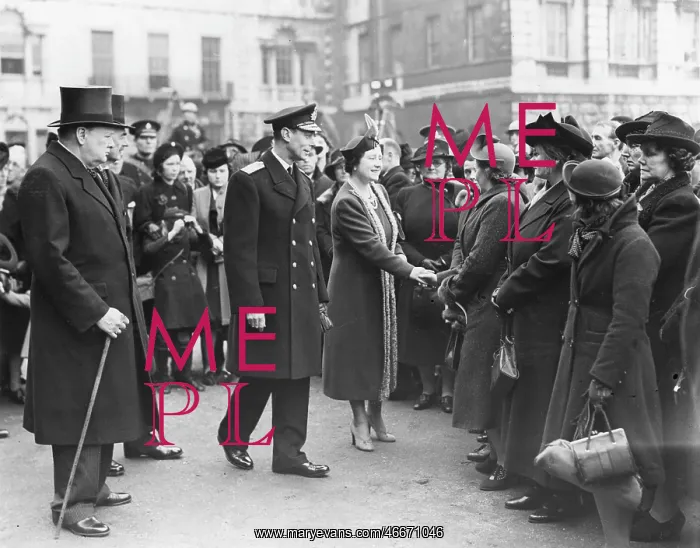 : King and Queen meeting widows of the Ajax and Exeter : King and Queen meeting widows of the Ajax and Exeter