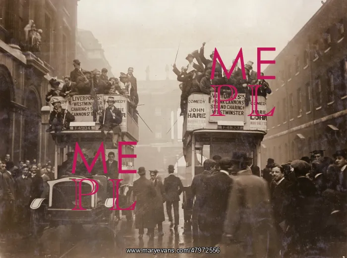 : King's College students on buses : King's College students on buses