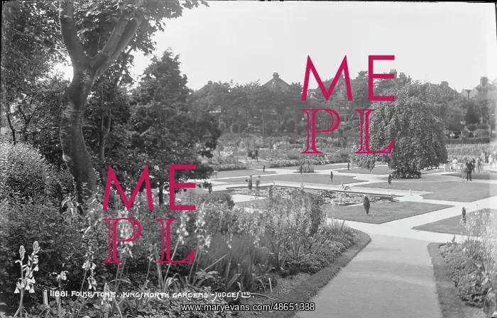 : Kingsnorth Gardens in Folkestone : Kingsnorth Gardens in Folkestone